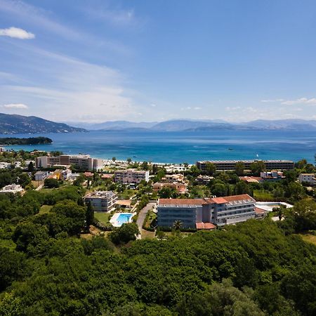 Giorgos Apartments Дассия Экстерьер фото
