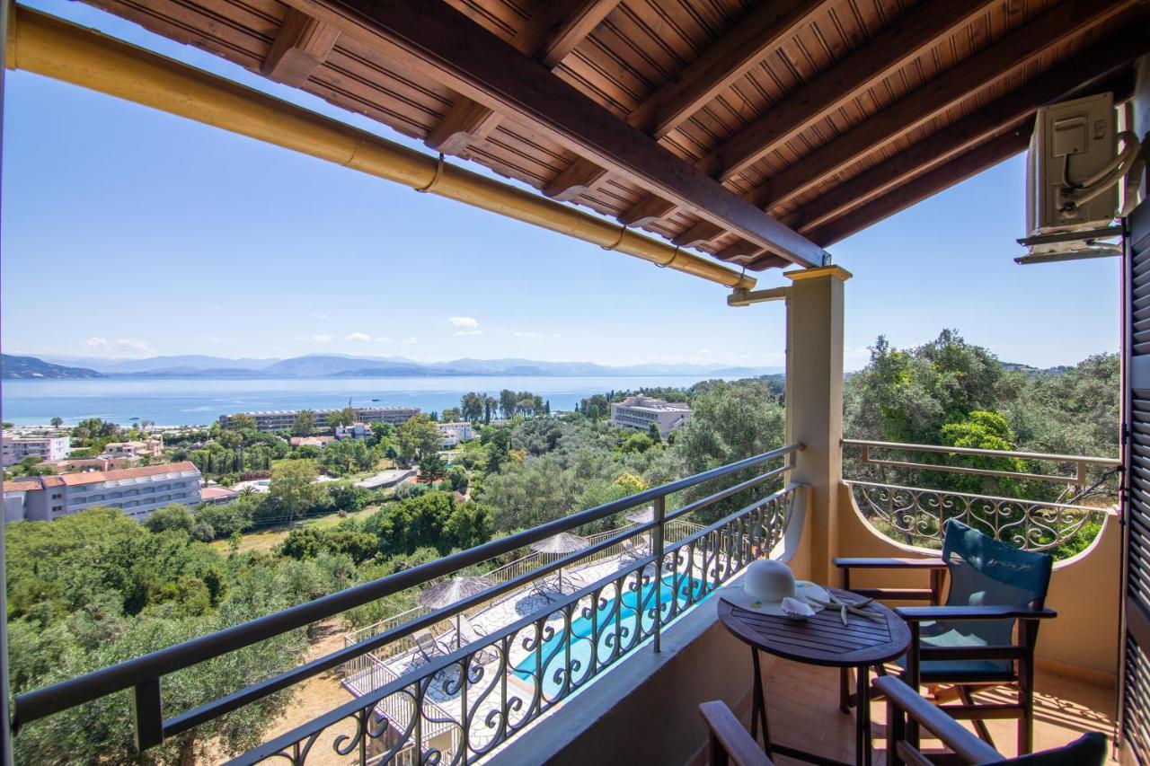 Giorgos Apartments Дассия Экстерьер фото
